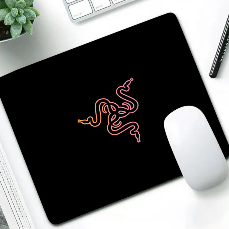 Razer Luxury Mouse Pad Anime G - Keyboard Laptop Accessories recension och pris